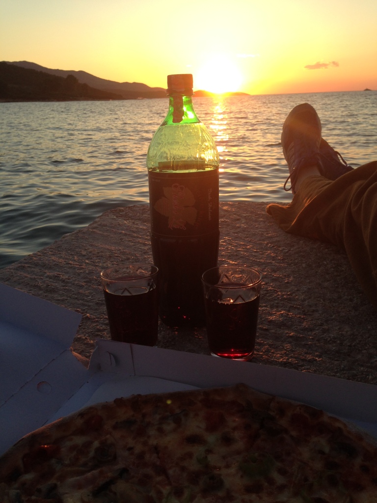 Wine & Pizza on our last night, watching the sunset