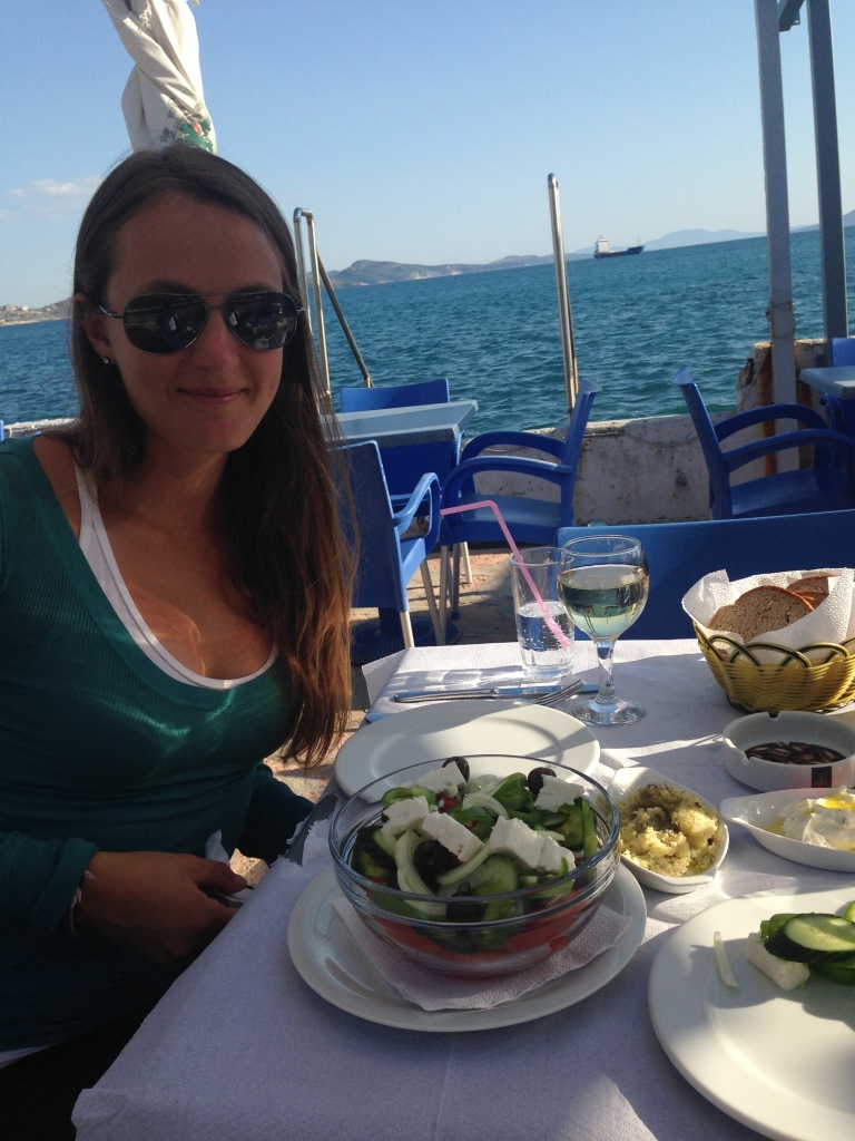 Sunny lunch in Sarande